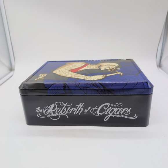 Drew Estates DE4L Blockhead Cigar Tool Kit Ashtray, Metal Stand And Metal Case - Picture 2 of 7